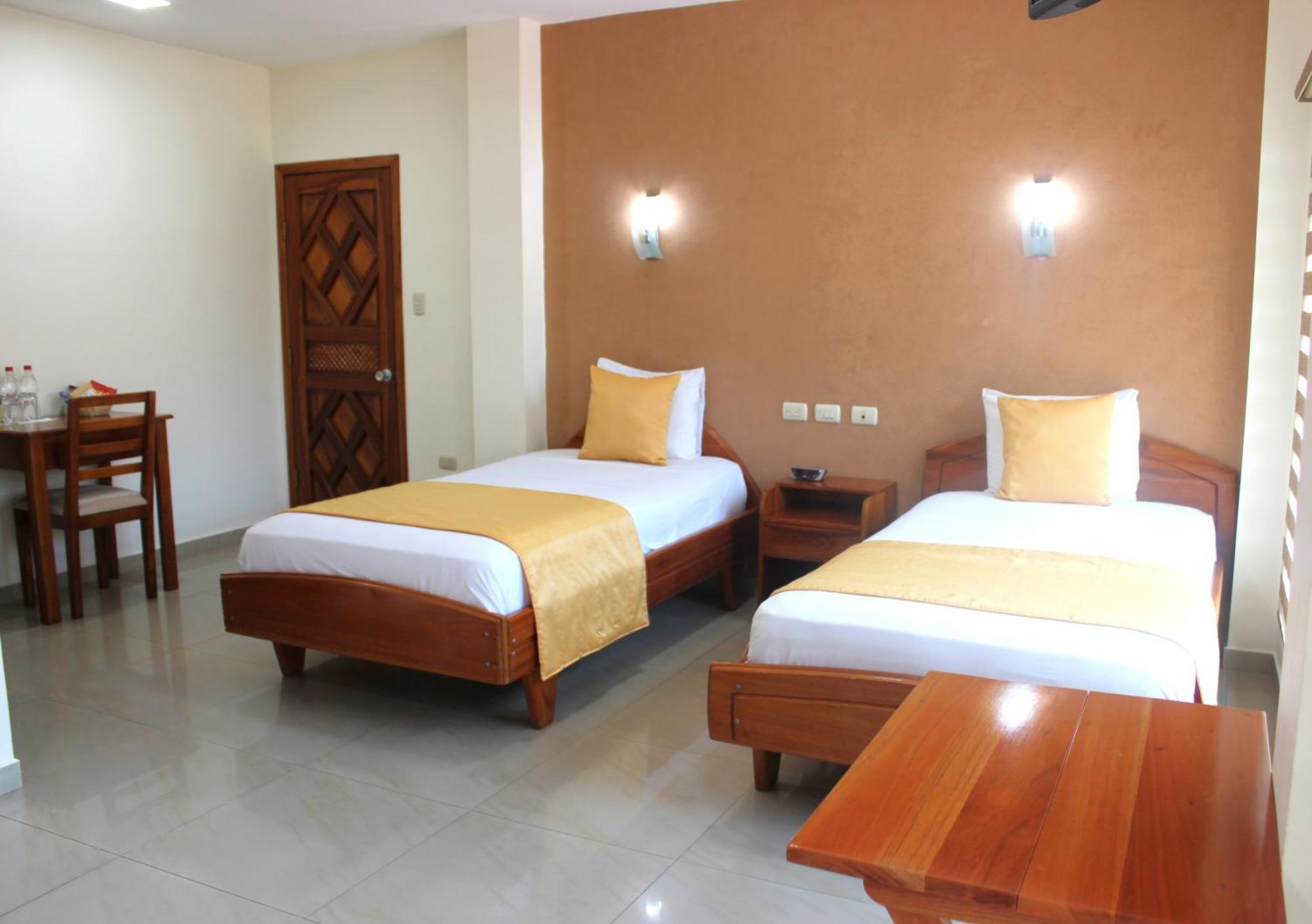 Hotel Flamingo Puerto Ayora  Kültér fotó
